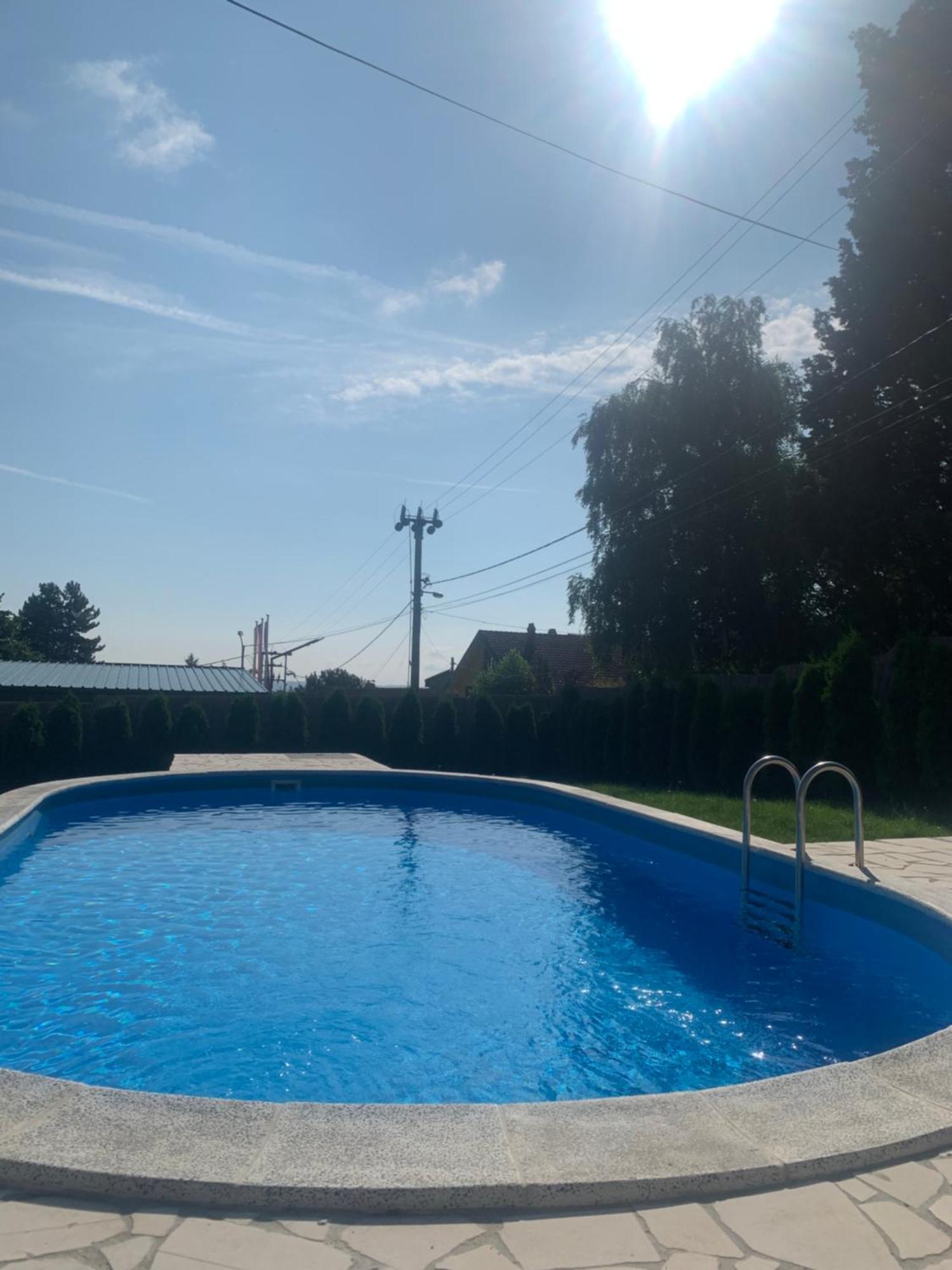 Mika'S Poolhouse Βίλα Βελιγράδι Εξωτερικό φωτογραφία